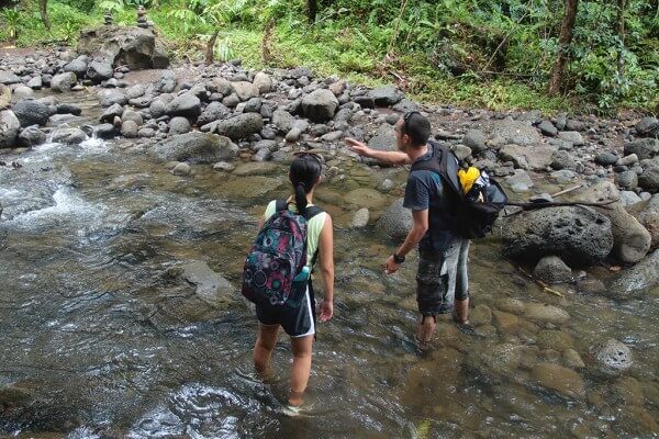 Koloa Gulchの険しい道中